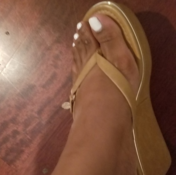 Sandals - Picture 3 of 3
